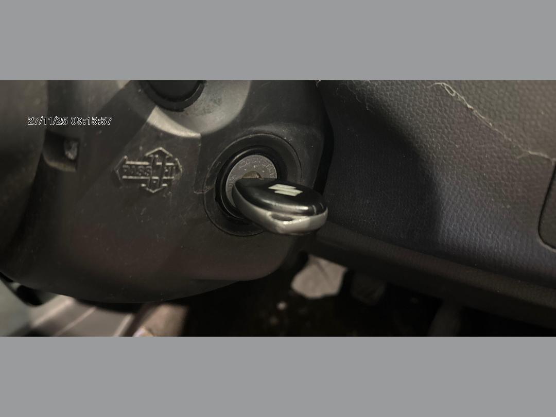 Photo '9' of Suzuki Swift Glxh Photo '9' of Suzuki Swift Glxh