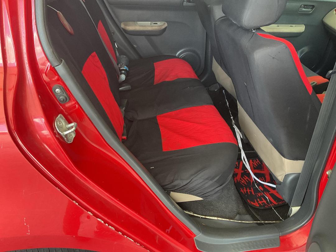 Photo '6' of Suzuki Swift