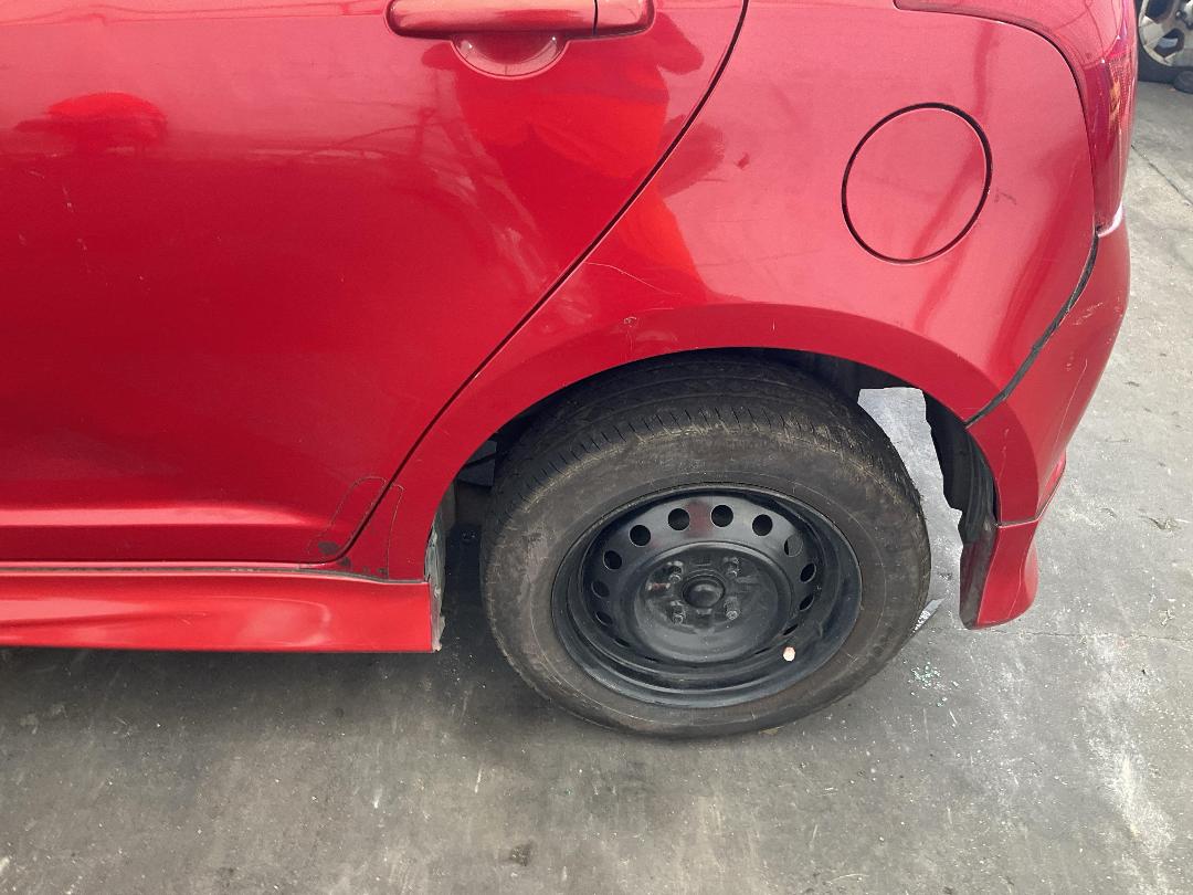 Photo '18' of Suzuki Swift