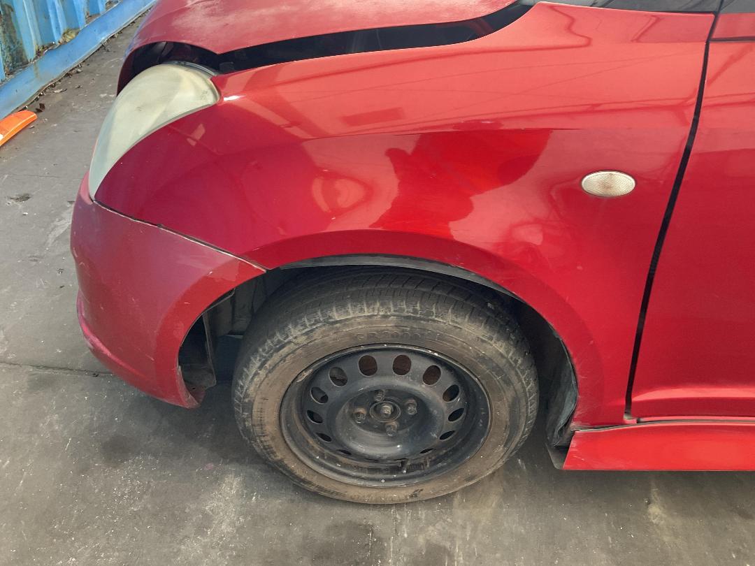 Photo '19' of Suzuki Swift