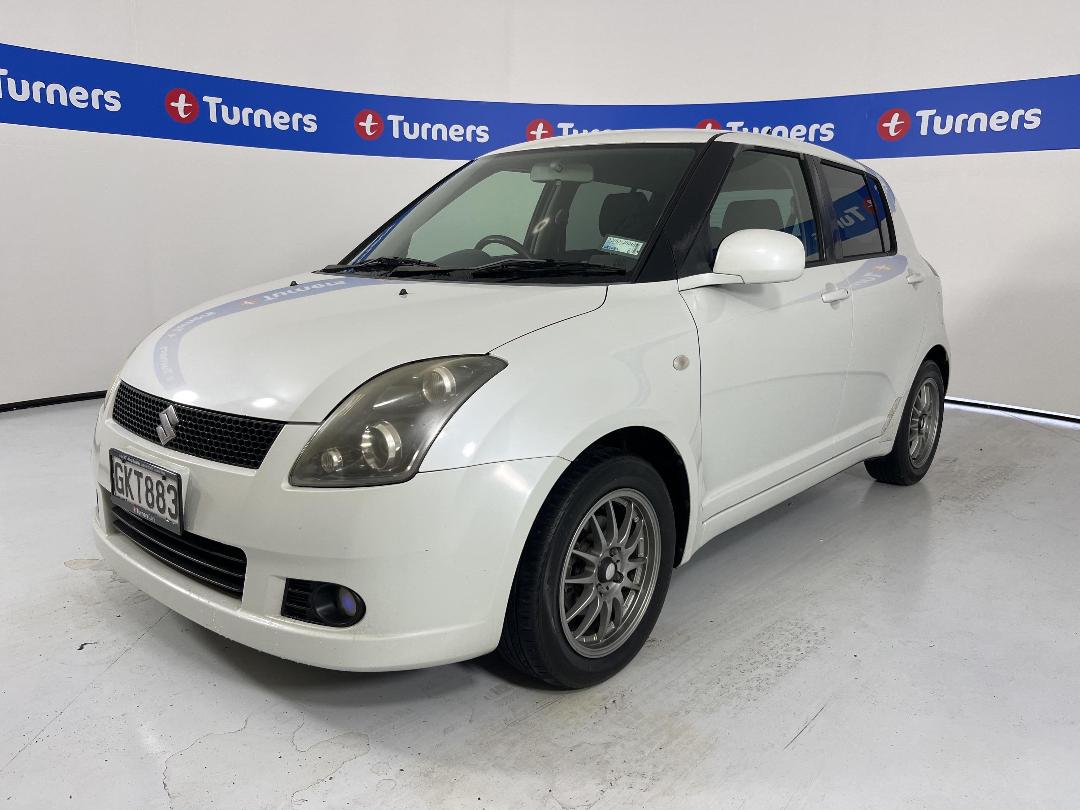 Photo '4' of Suzuki Swift Photo '4' of Suzuki Swift