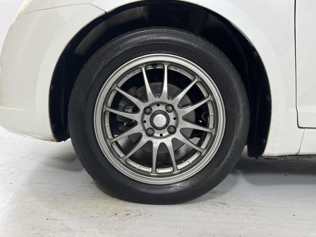 Photo '10' of Suzuki Swift Photo '10' of Suzuki Swift