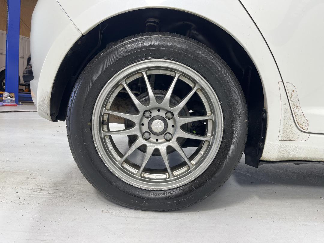 Photo '12' of Suzuki Swift Photo '12' of Suzuki Swift