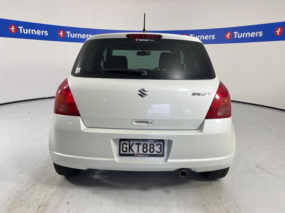 Photo '6' of Suzuki Swift Photo '6' of Suzuki Swift