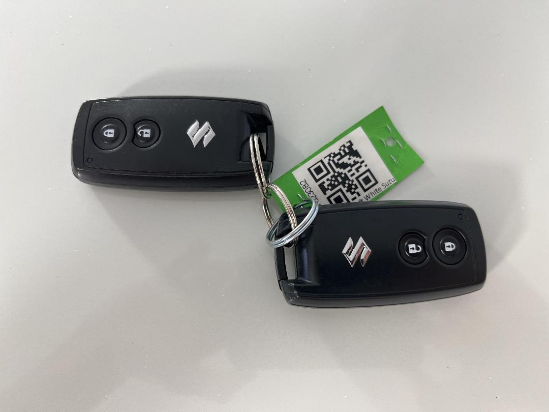 Photo '22' of Suzuki Swift Photo '22' of Suzuki Swift