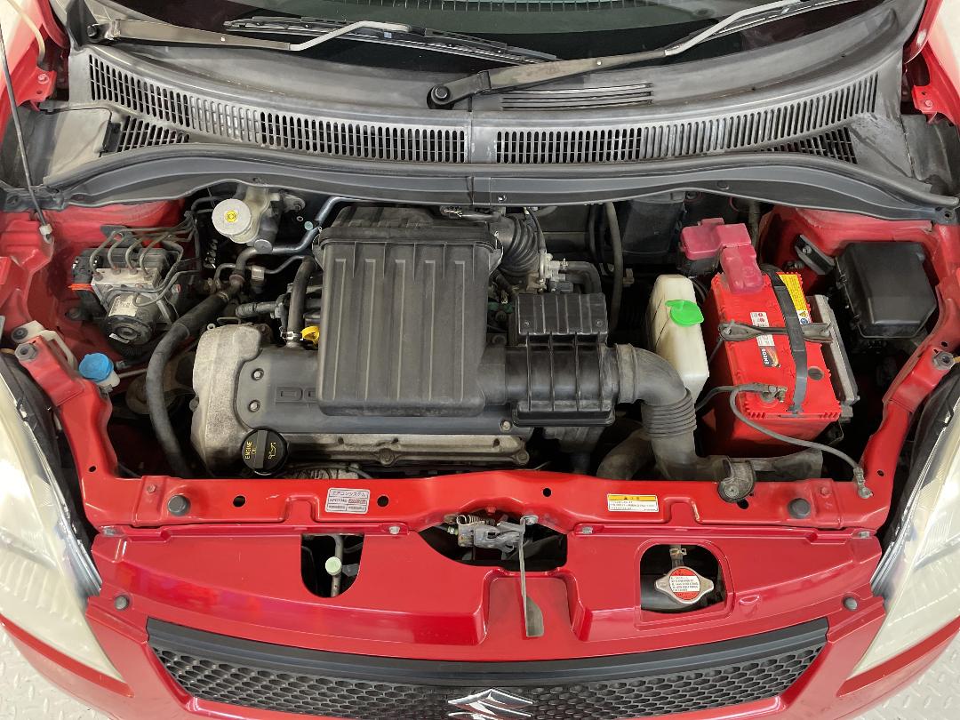 Photo '13' of Suzuki Swift