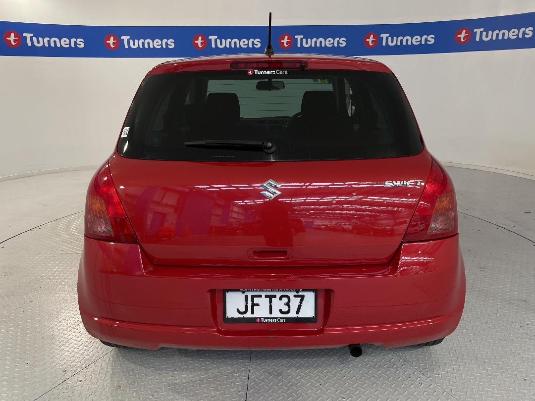 Photo '6' of Suzuki Swift