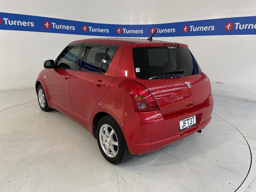 Photo '5' of Suzuki Swift