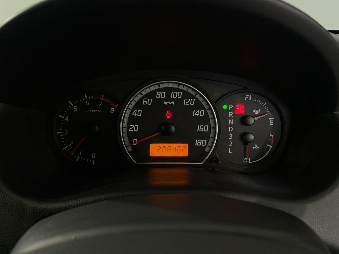 Photo '21' of Suzuki Swift