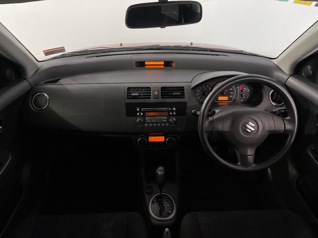 Photo '17' of Suzuki Swift