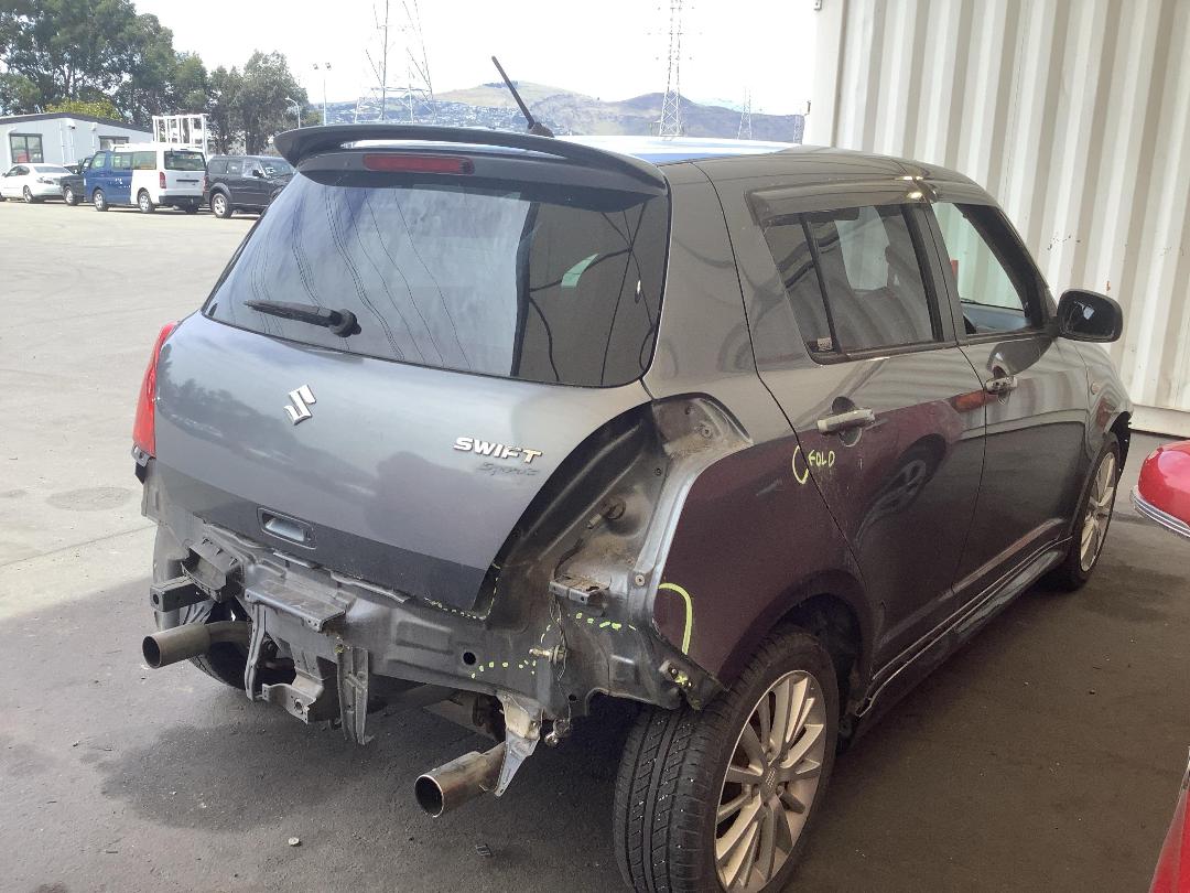 Photo '7' of Suzuki Swift Sport