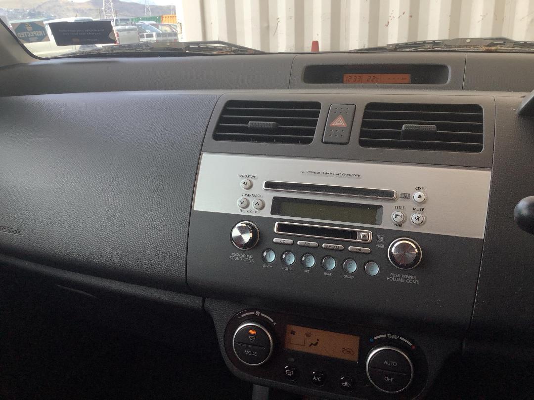 Photo '16' of Suzuki Swift Sport