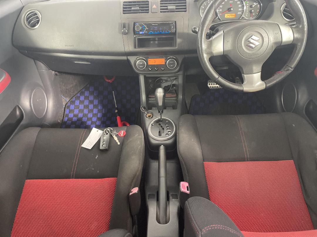 Photo '16' of Suzuki Swift 1600