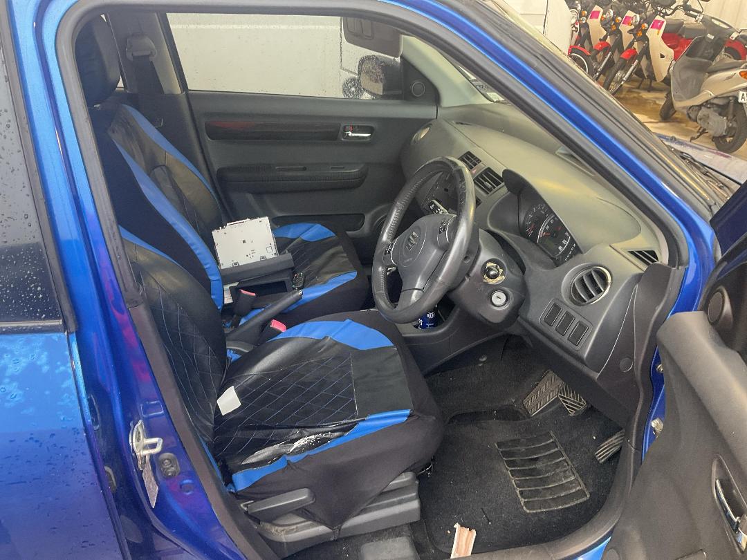 Photo '9' of Suzuki Swift Glxha