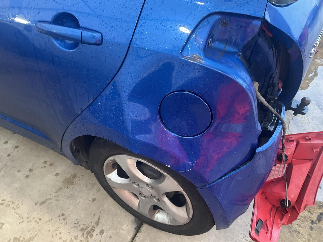 Photo '17' of Suzuki Swift Glxha