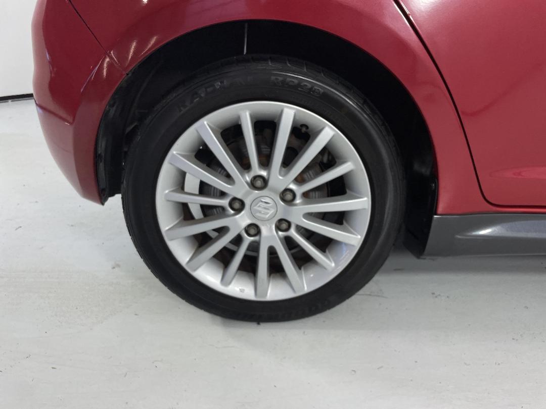 Photo '12' of Suzuki Swift Photo '12' of Suzuki Swift