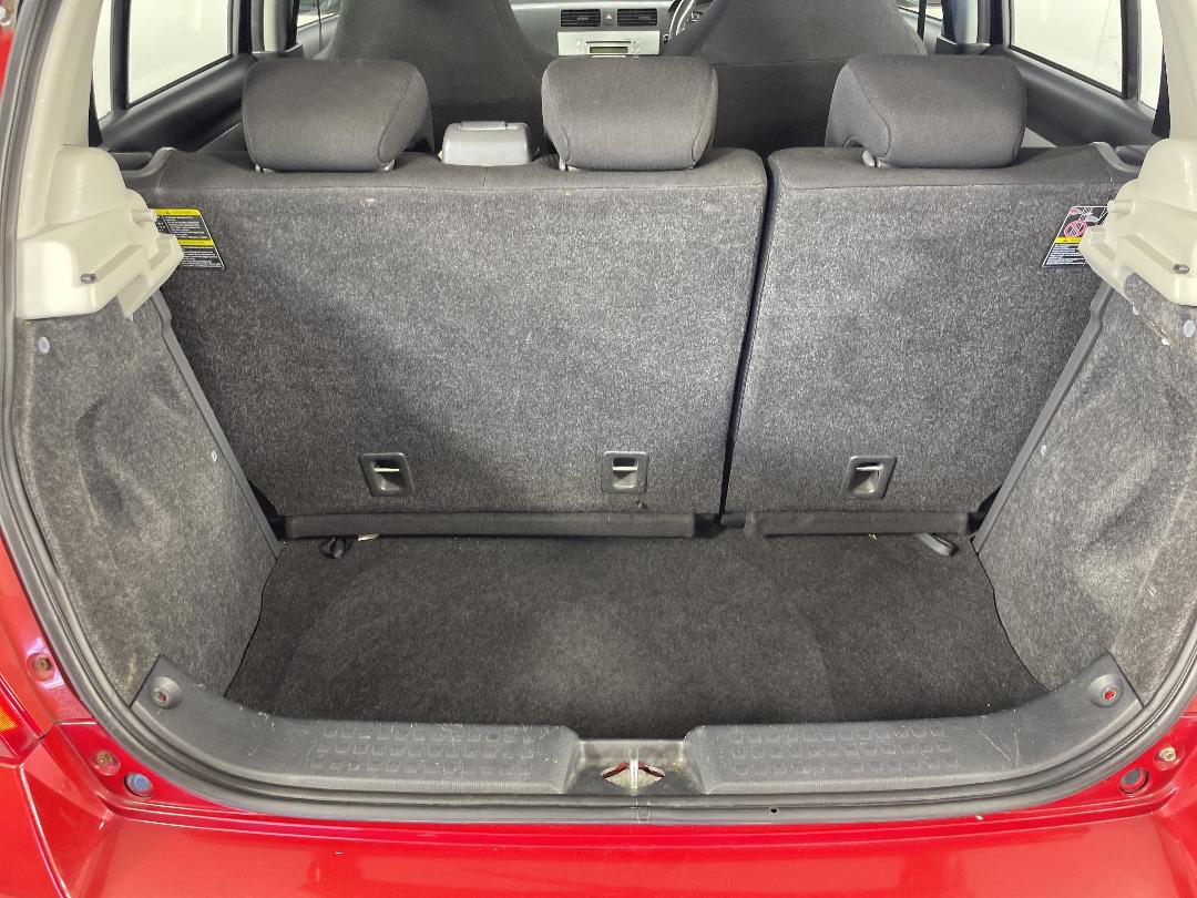 Photo '14' of Suzuki Swift Photo '14' of Suzuki Swift