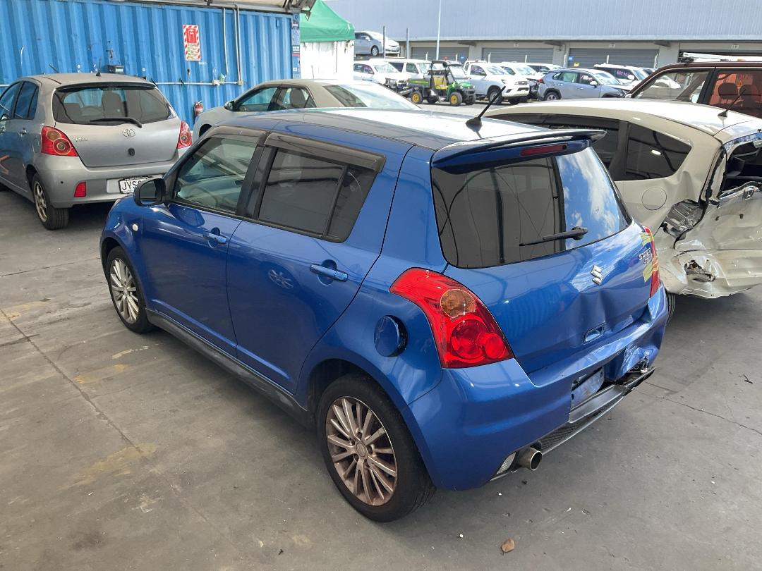 Photo '10' of Suzuki Swift Sport