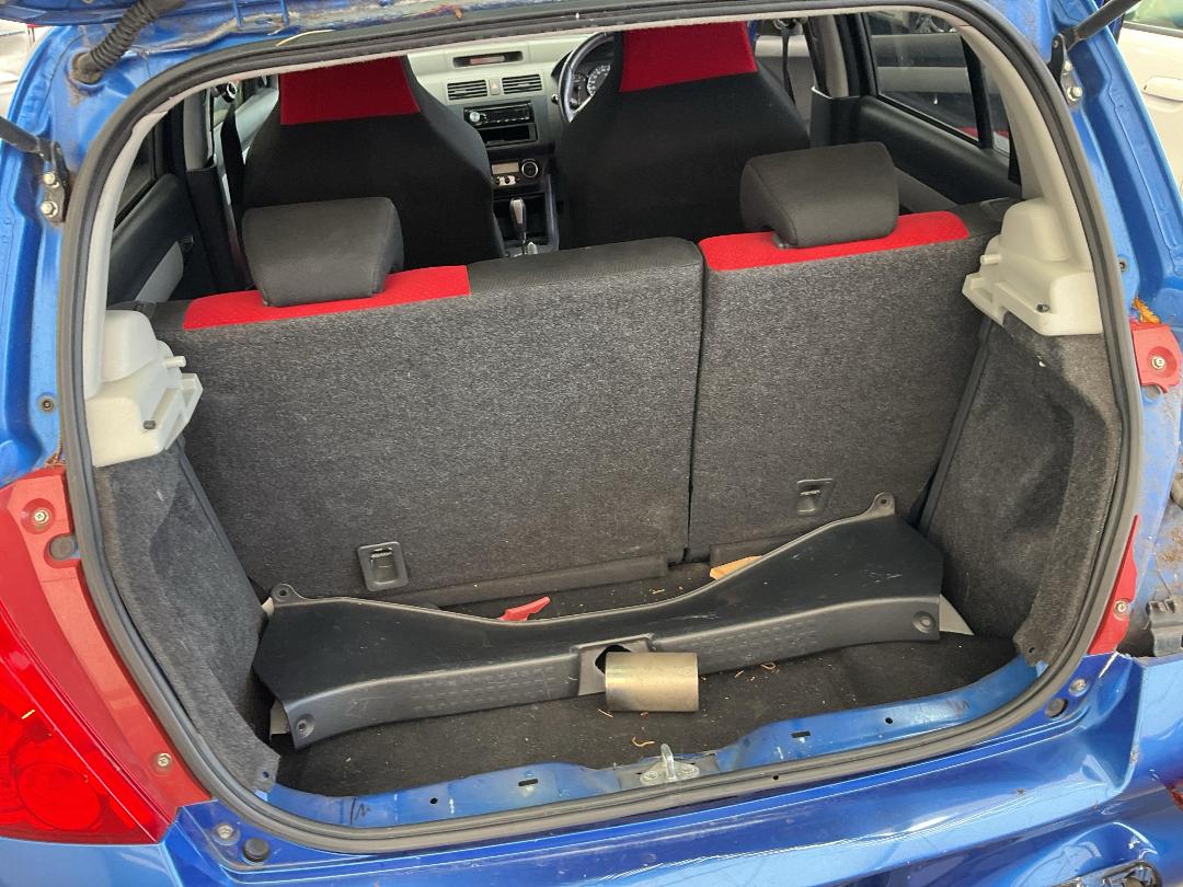 Photo '22' of Suzuki Swift Sport