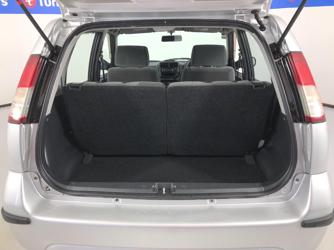 Photo '14' of Suzuki Swift