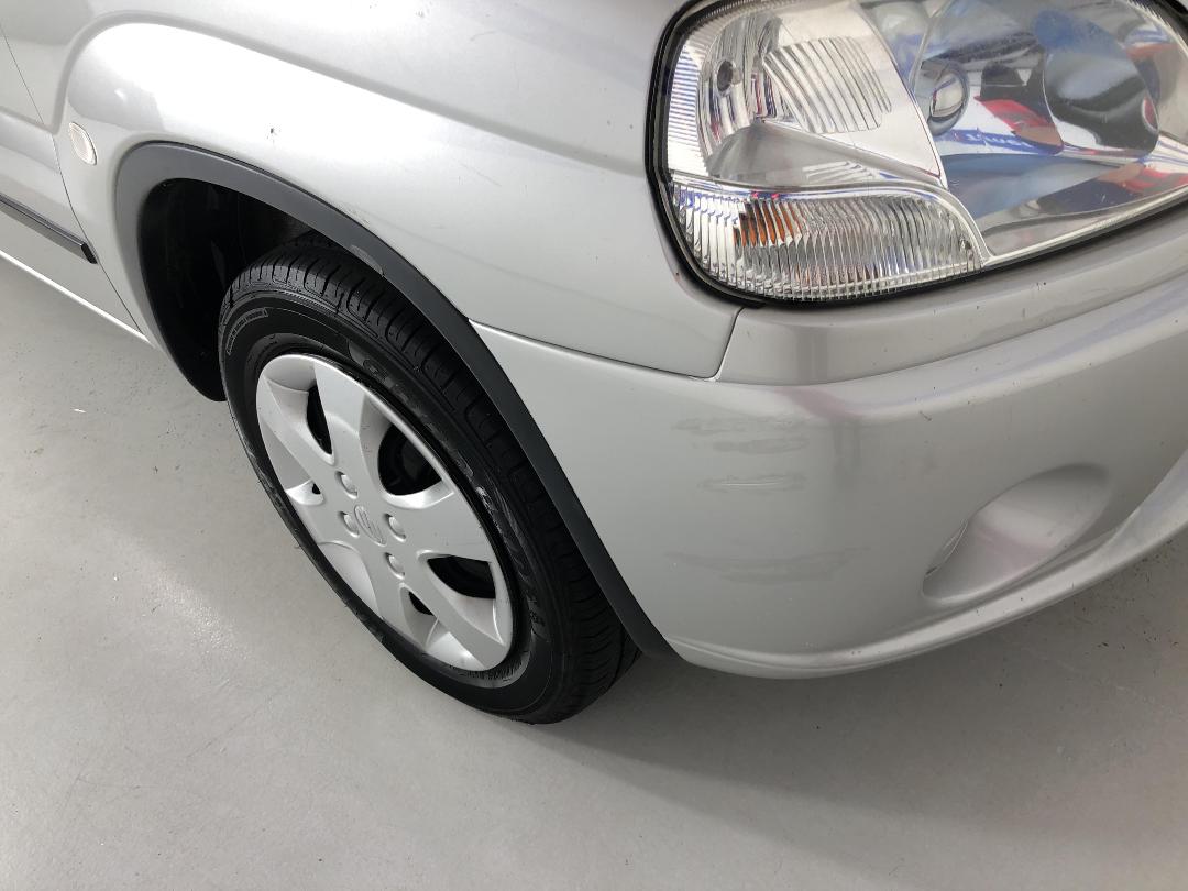 Photo '23' of Suzuki Swift