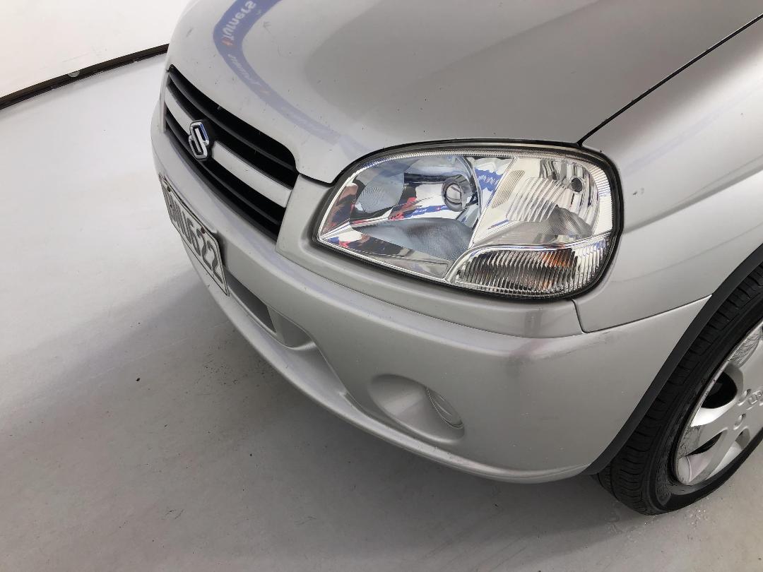 Photo '24' of Suzuki Swift