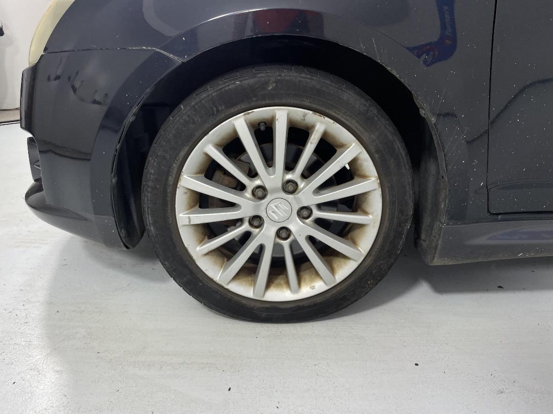 Photo '8' of Suzuki Swift Photo '8' of Suzuki Swift