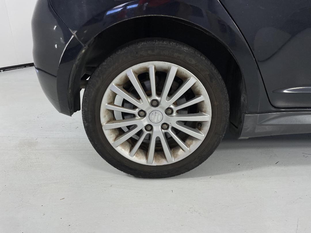 Photo '10' of Suzuki Swift Photo '10' of Suzuki Swift