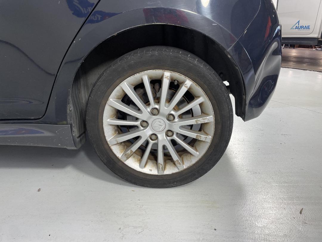 Photo '9' of Suzuki Swift Photo '9' of Suzuki Swift