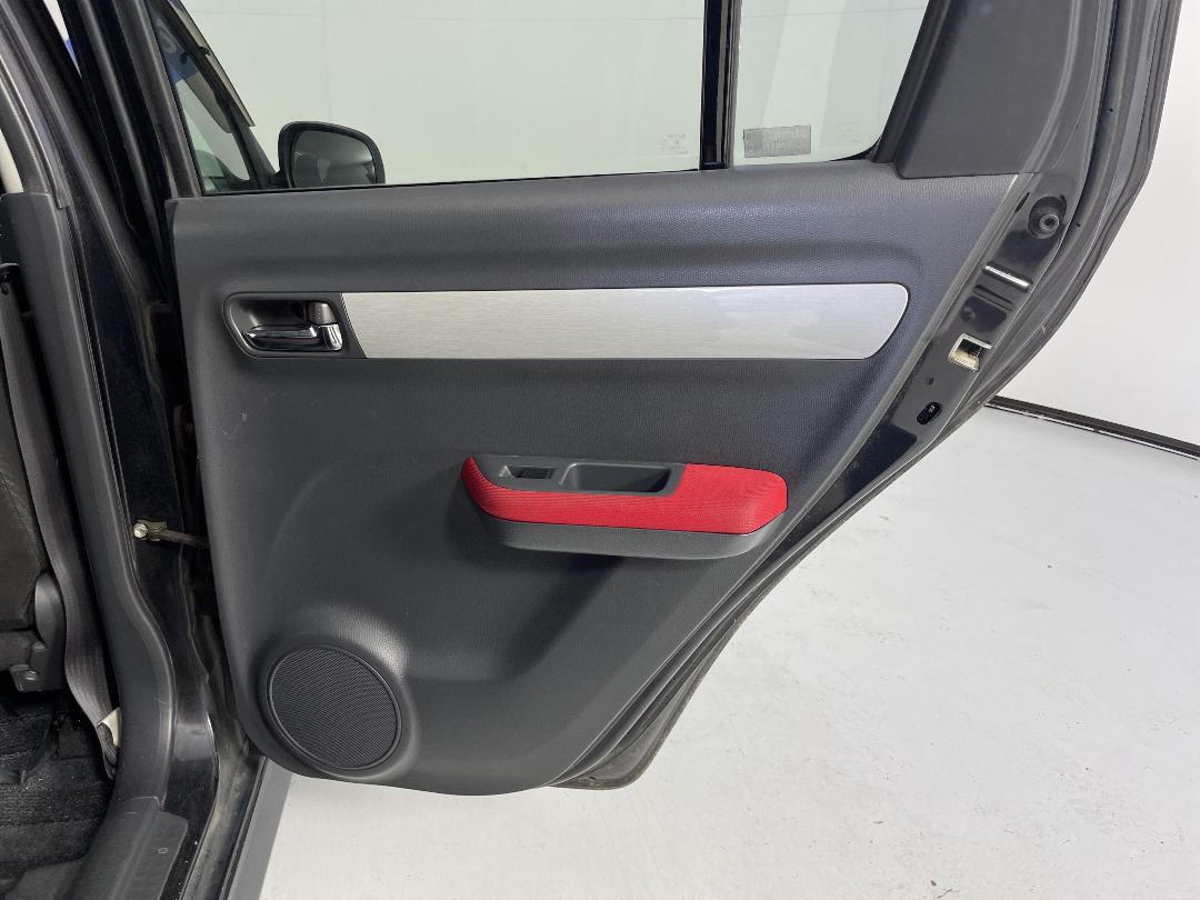 Photo '17' of Suzuki Swift Photo '17' of Suzuki Swift