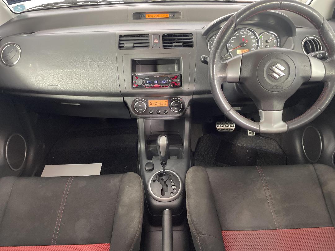 Photo '16' of Suzuki Swift Photo '16' of Suzuki Swift