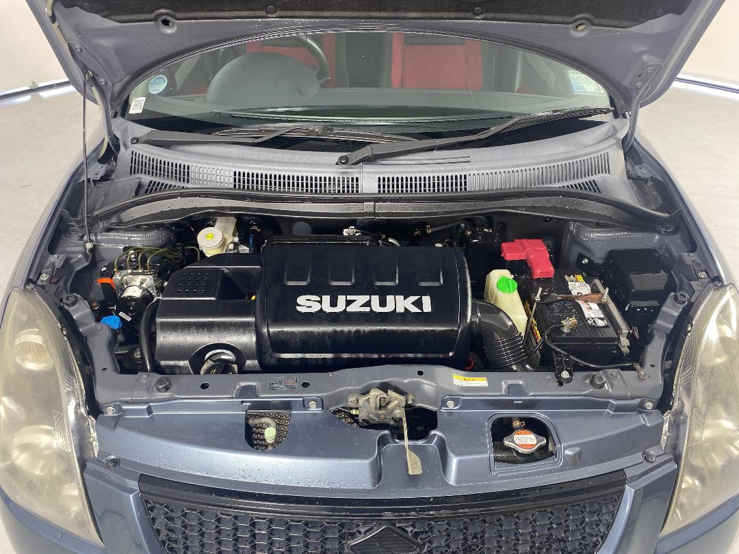 Photo '13' of Suzuki Swift Photo '13' of Suzuki Swift