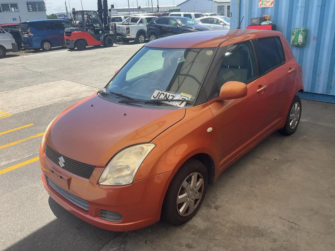 Photo '6' of Suzuki Swift Photo '6' of Suzuki Swift