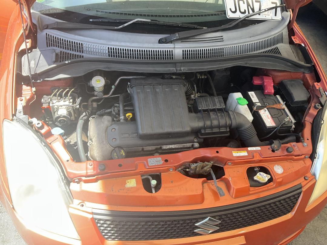 Photo '15' of Suzuki Swift Photo '15' of Suzuki Swift