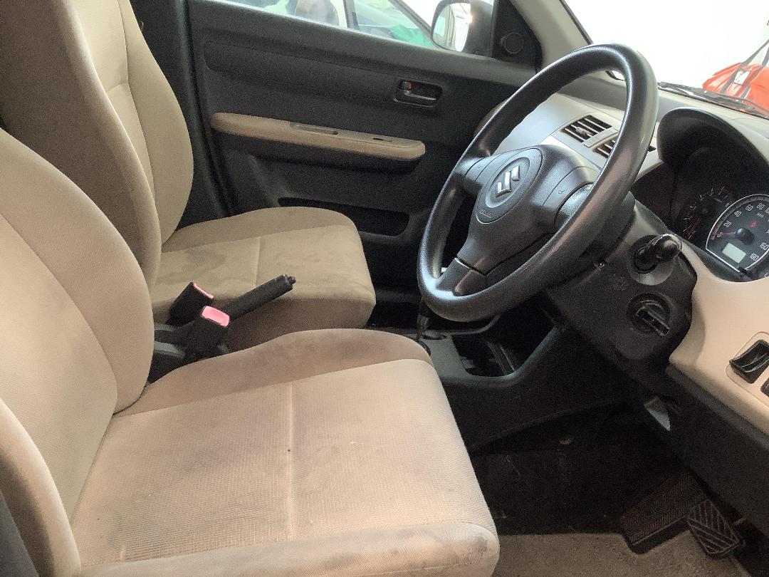 Photo '8' of Suzuki Swift Photo '8' of Suzuki Swift