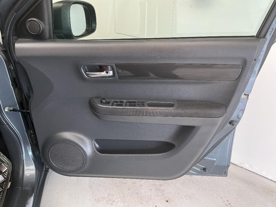 Photo '15' of Suzuki Swift