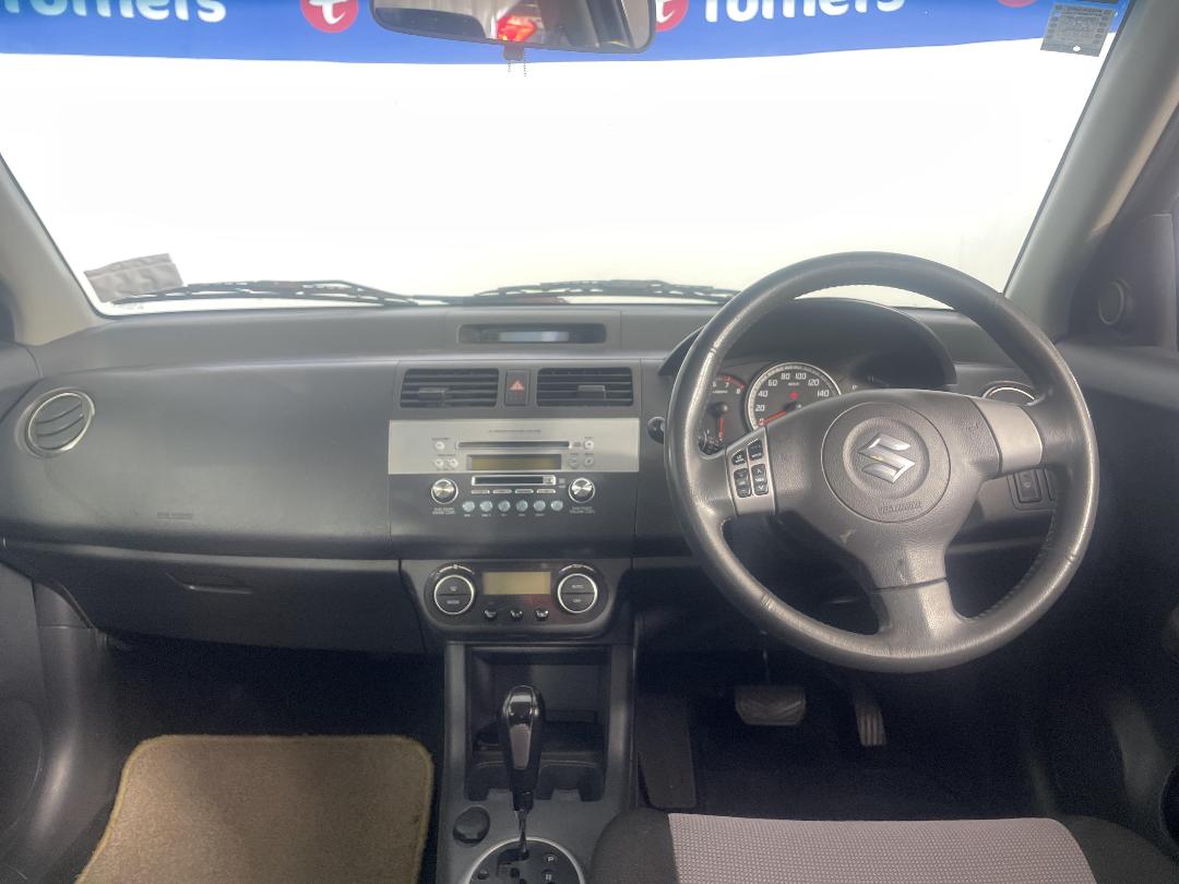 Photo '17' of Suzuki Swift