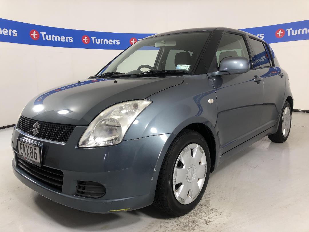 Photo '4' of Suzuki Swift