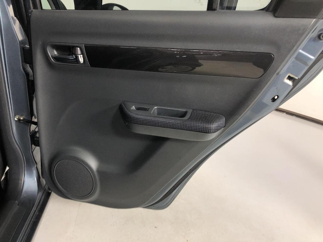 Photo '19' of Suzuki Swift