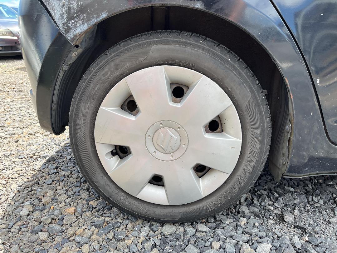 Photo '10' of Suzuki Swift