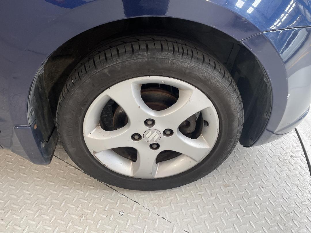 Photo '2' of Suzuki Swift