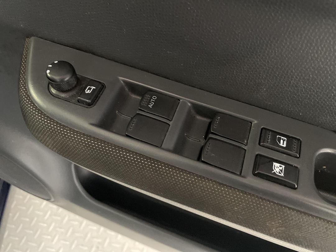 Photo '21' of Suzuki Swift