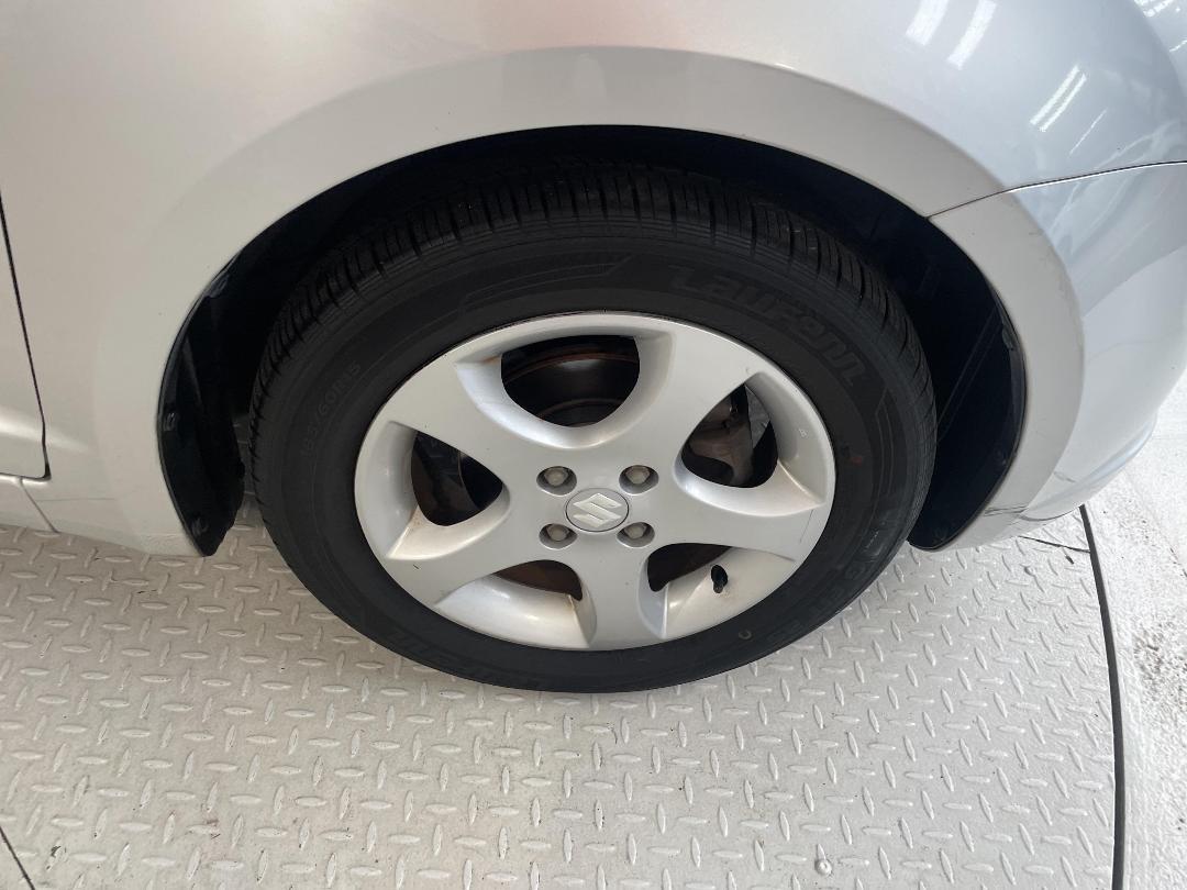 Photo '9' of Suzuki Swift