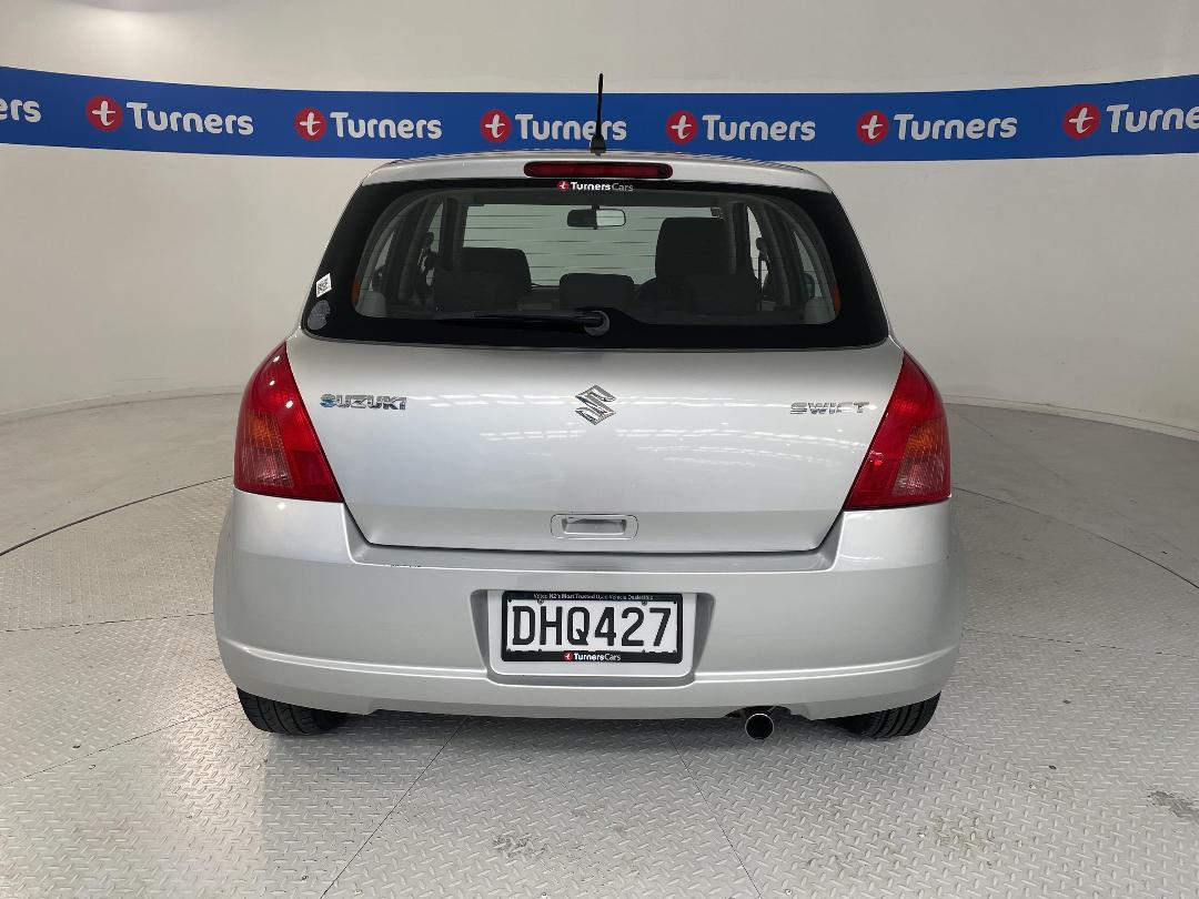 Photo '6' of Suzuki Swift