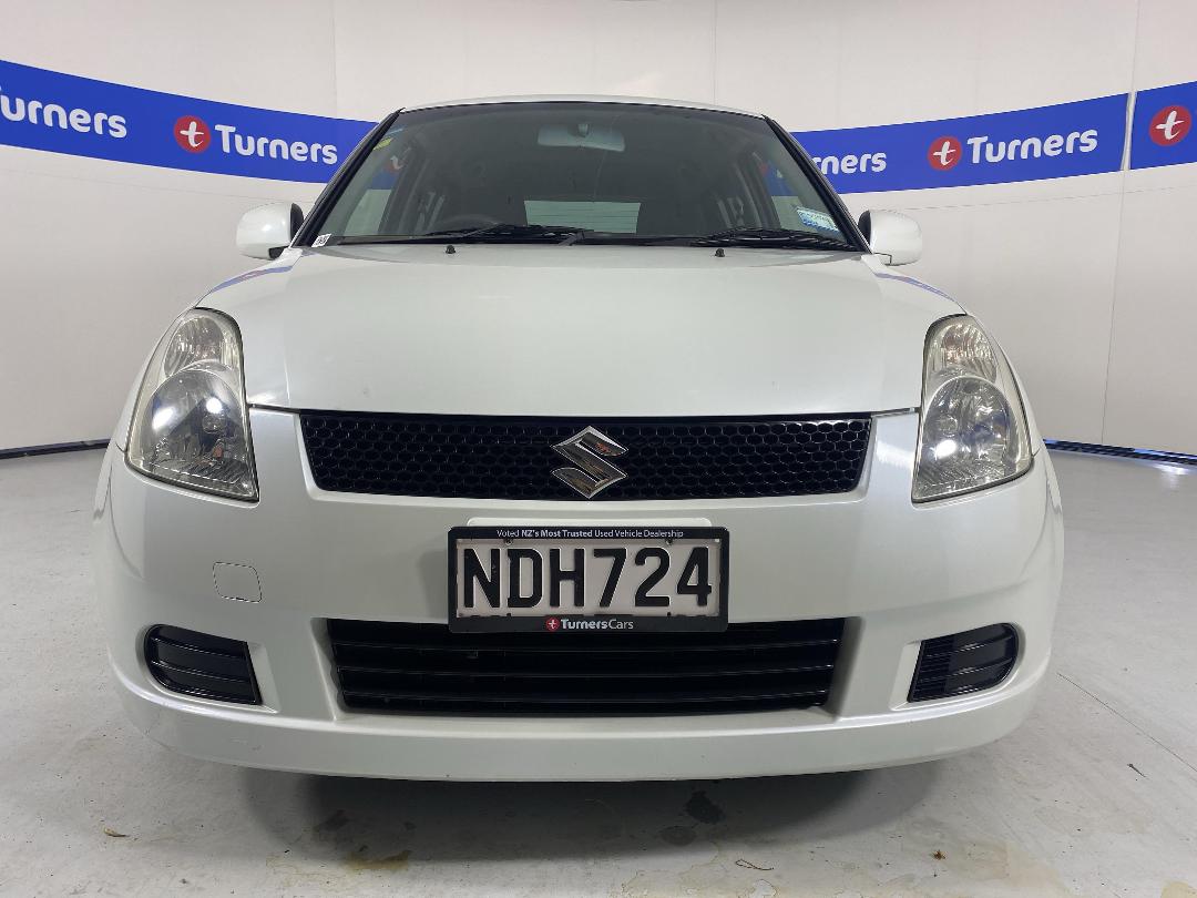 Photo '2' of Suzuki Swift