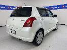 Thumbnail '7' of Suzuki Swift