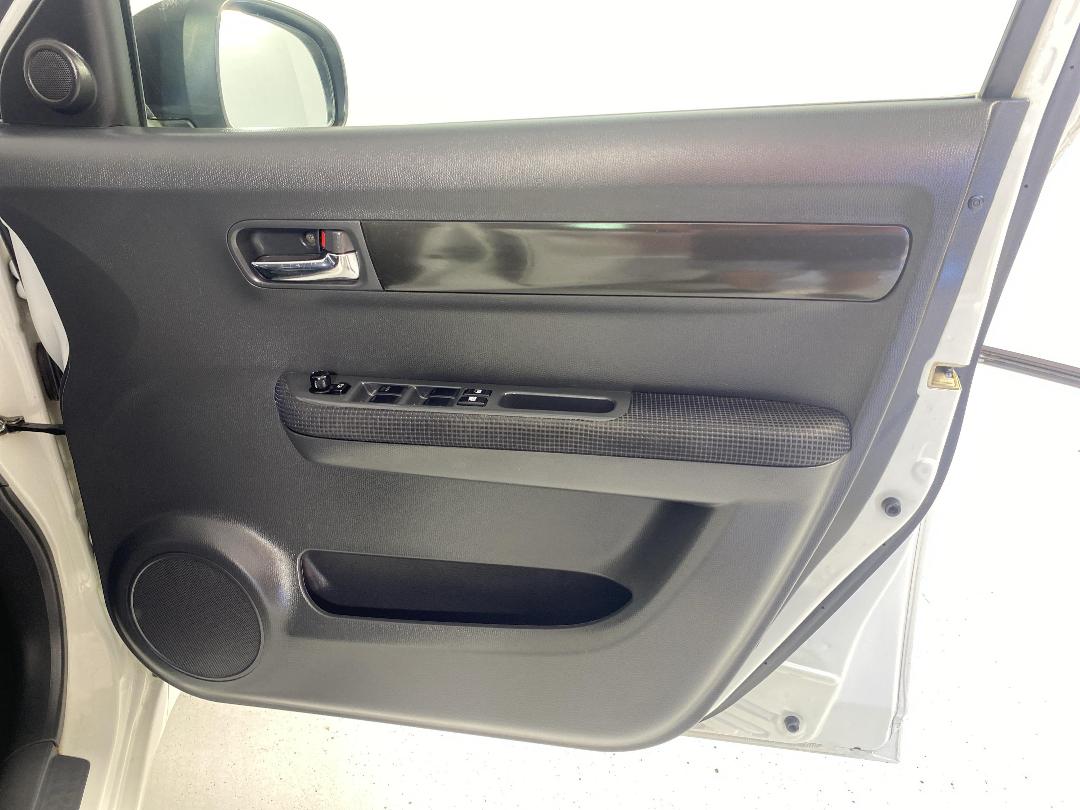 Photo '15' of Suzuki Swift