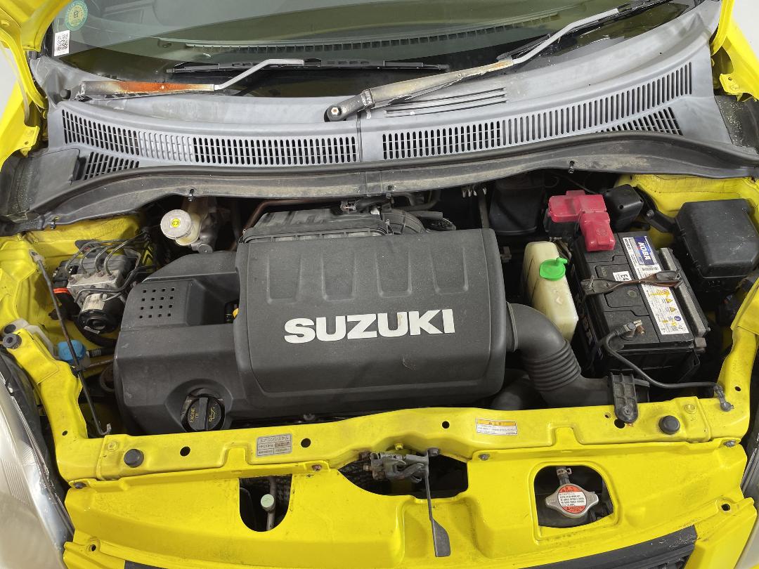 Photo '13' of Suzuki Swift