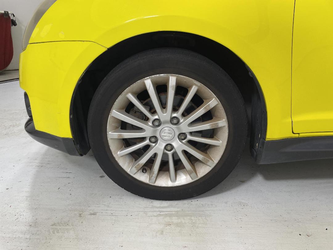 Photo '10' of Suzuki Swift