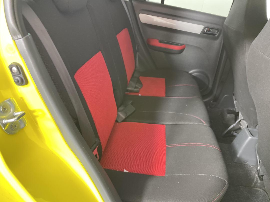 Photo '20' of Suzuki Swift